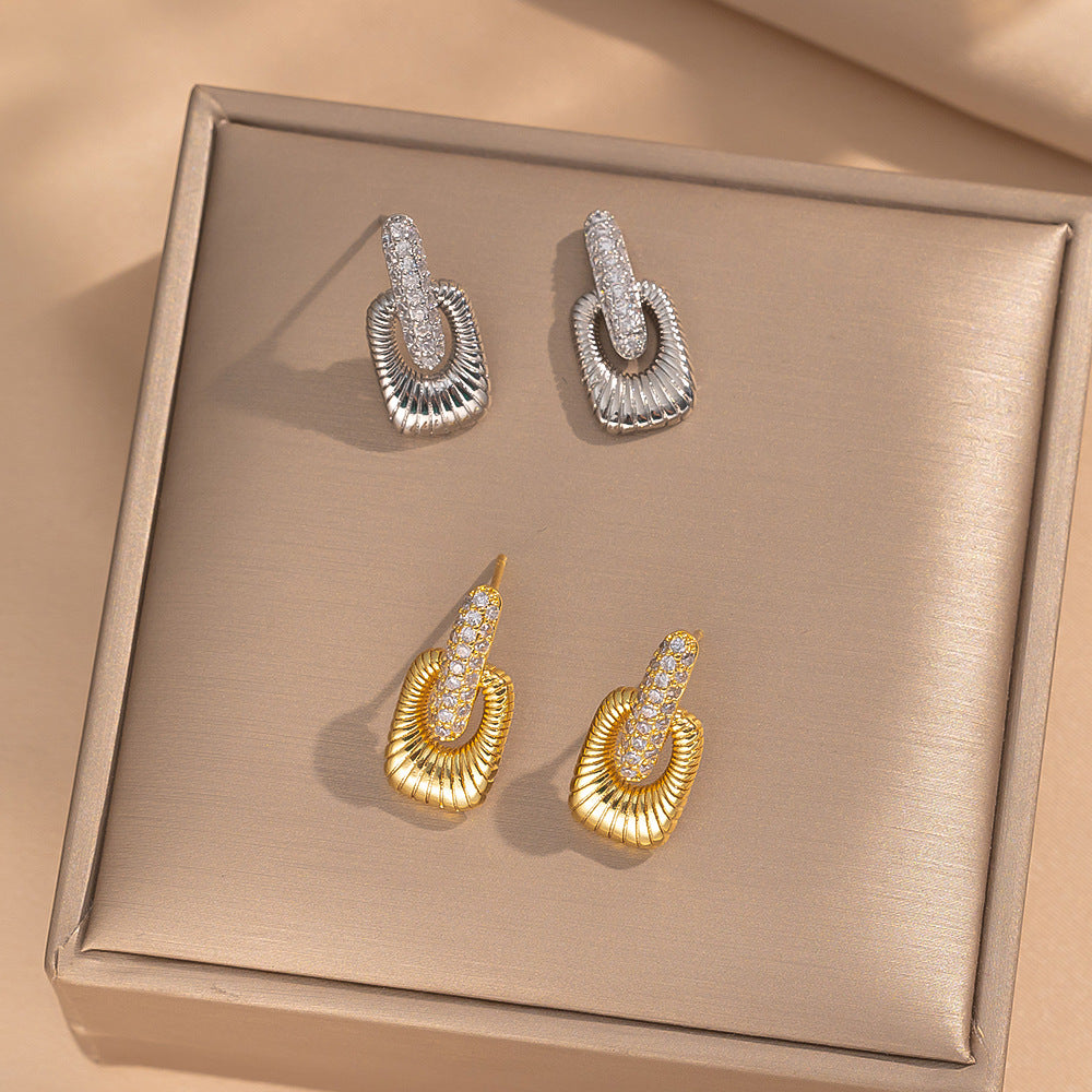 [Love Lucky]Diamond square stud earrings
